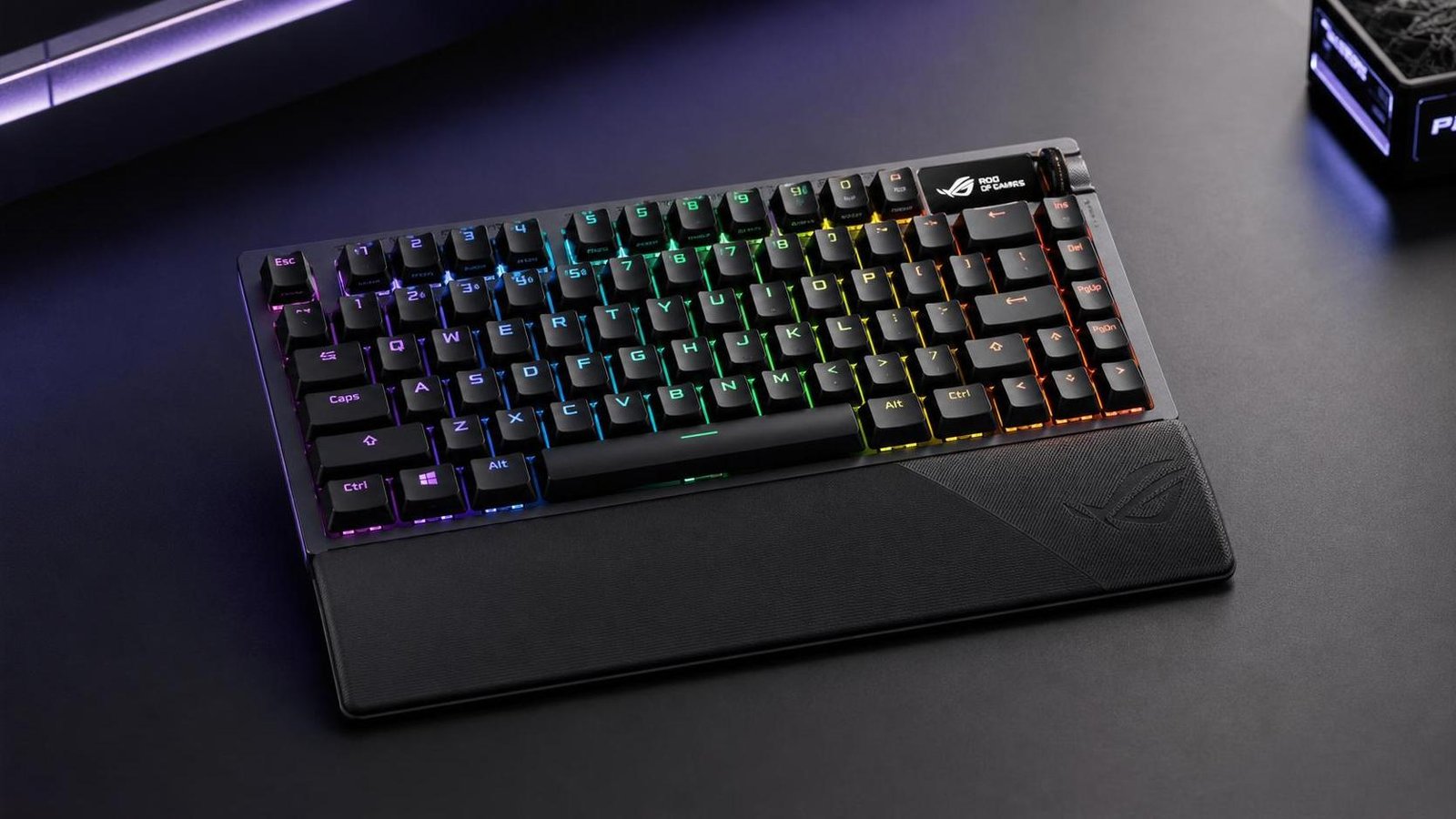 Illustration éditoriale de Asus ROG Azoth Extreme Edition 20 review : clavier premium qui brille