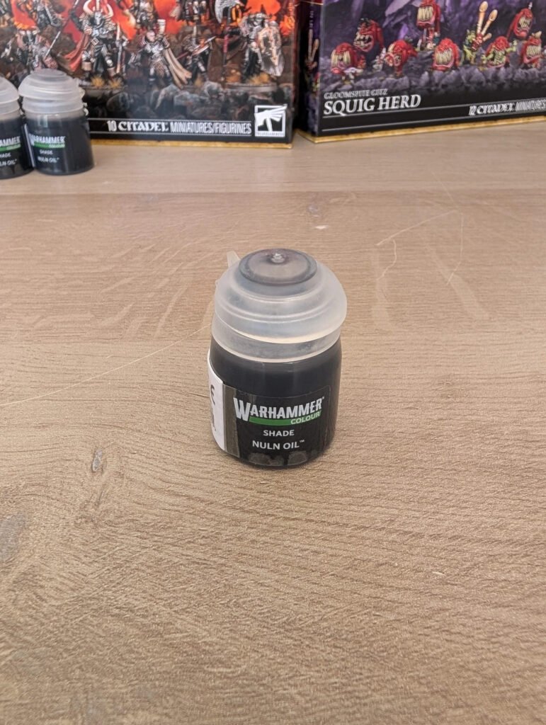 Shade : Nuln Oil (18Ml)